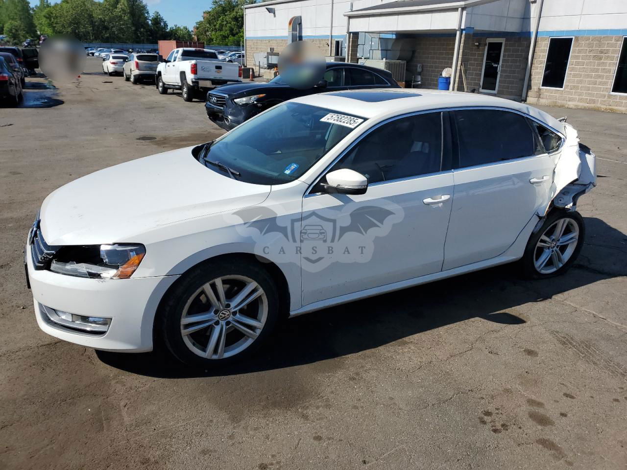 Volkswagen Passat SE 2.0L  4 2014