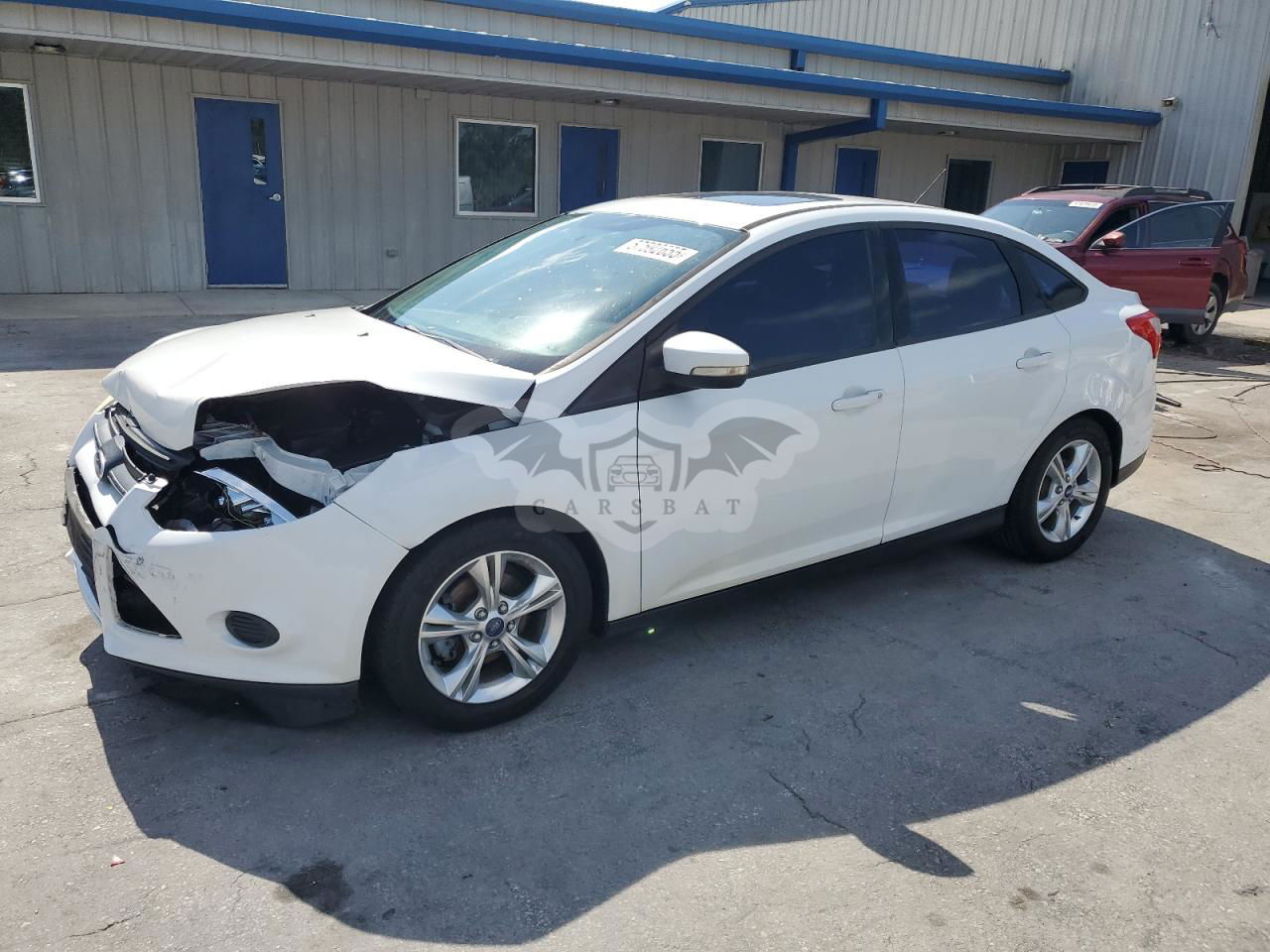 Ford Focus SE 2.0L  4 2014