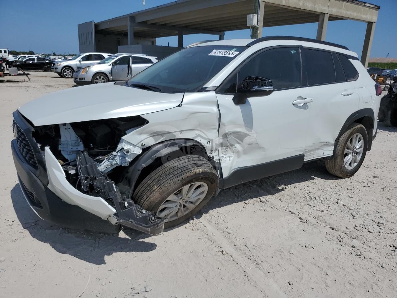 Toyota Corolla Cross LE 2.0L 4 2024