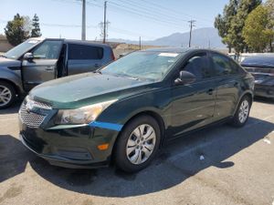 Chevrolet Cruze LS 1.8L 4 2014
