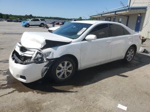 Toyota Camry BASE 2.5L 4 2010