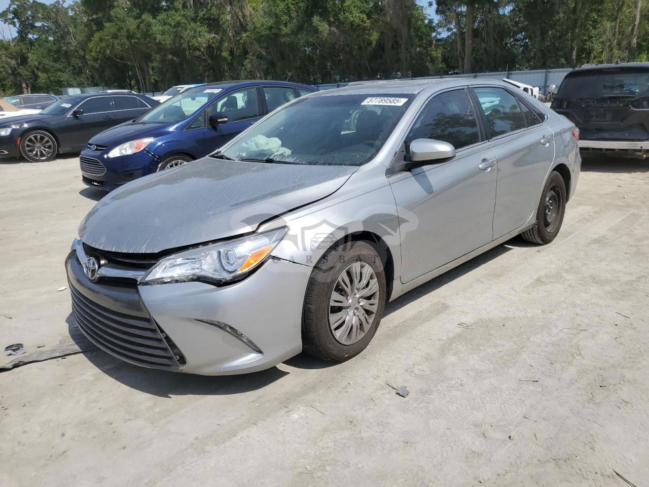Toyota Camry LE 2.5L  4 2017