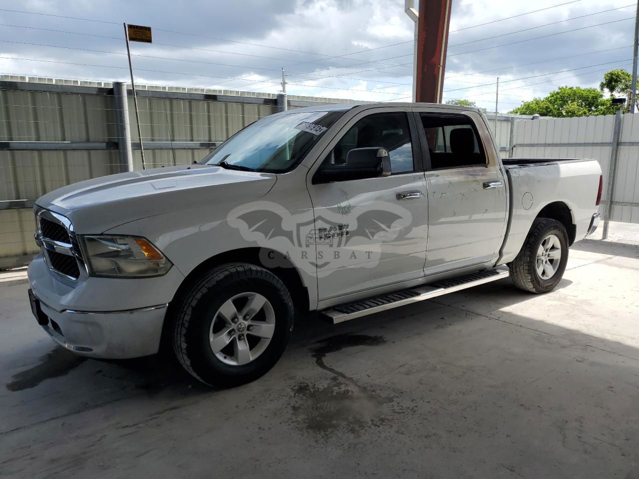 RAM 1500 SLT 3.6L  6 2013