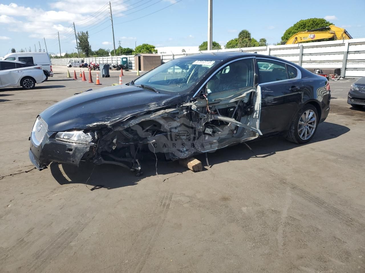 Jaguar XF 2.0T PREMIUM 2.0L 4 2015
