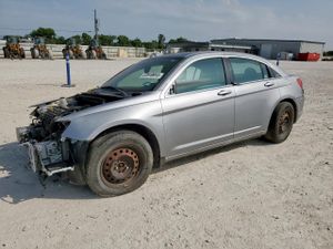 Chrysler 200 TOURING 2.4L 4 2013