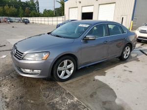 Volkswagen Passat S 1.8L 4 2015