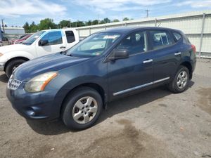 Nissan Rogue S 2.5L 4 2014