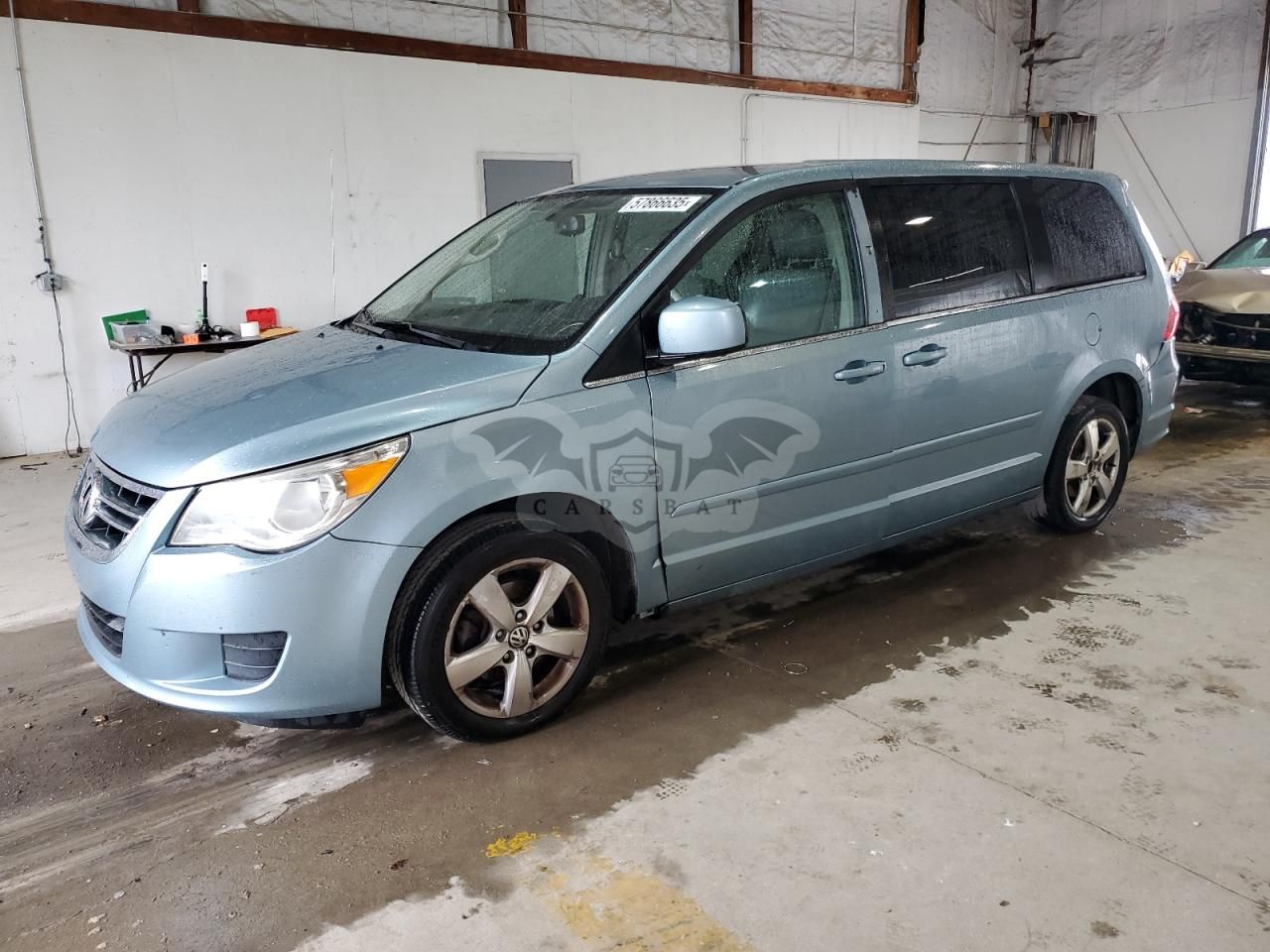 Volkswagen Routan SEL 4.0L 6 2009
