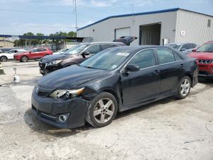 Toyota Camry BASE 2.5L 4 2012