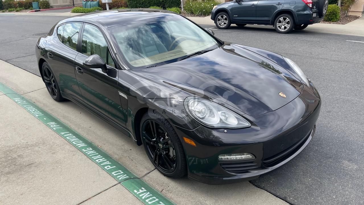 Porsche Panamera S 4.8L 8 2010