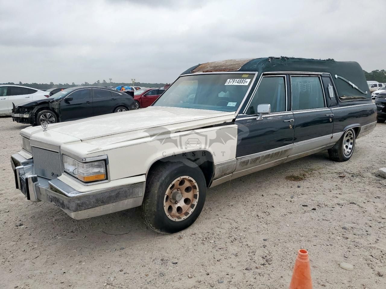 Cadillac Brougham 5.7L 8 1990