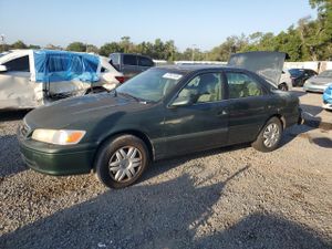 Toyota Camry CE 2.2L 4 2001