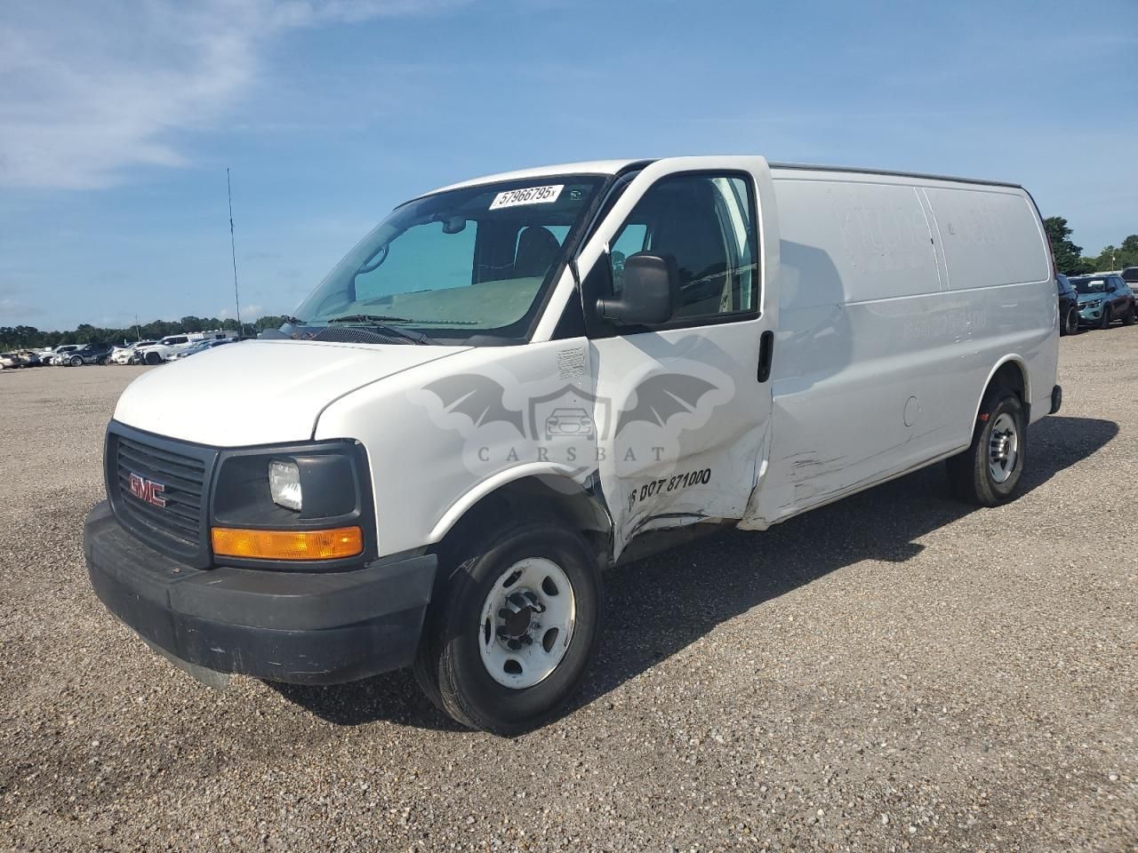 GMC Savana G3500 6.0L 8 2015