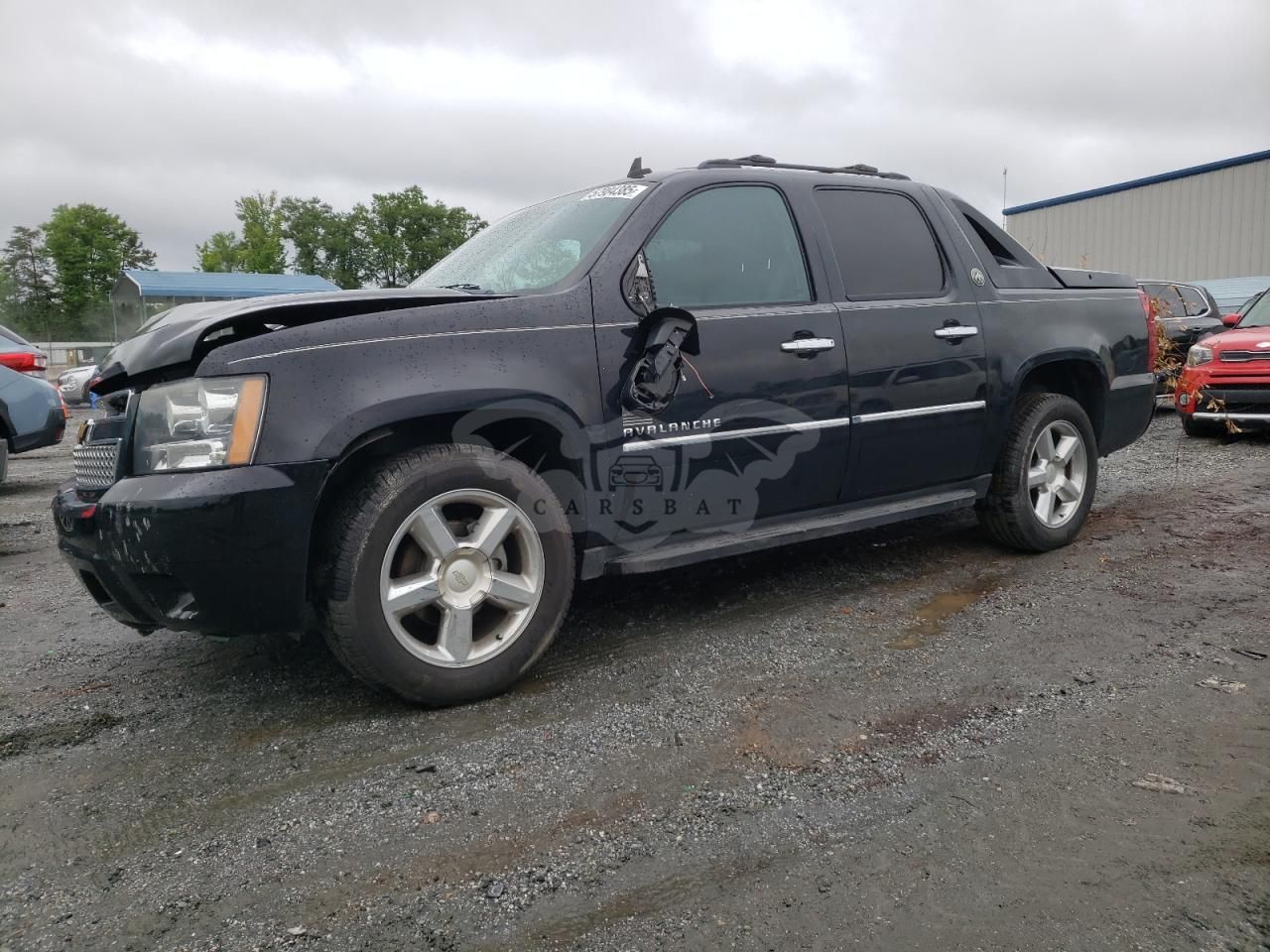 Chevrolet Avalanche LTZ 5.3L 8 2013