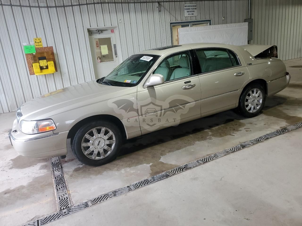 Lincoln Town Car SIGNATURE LIMITED 4.6L 8 2007