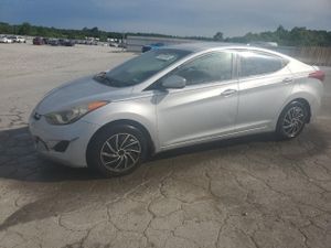 Hyundai Elantra GLS 1.8L 4 2013