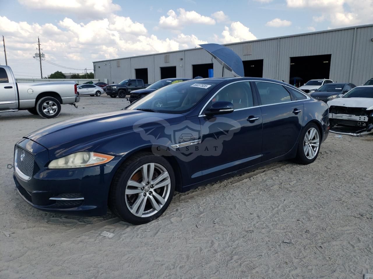 Jaguar XJ 5.0L 8 2011