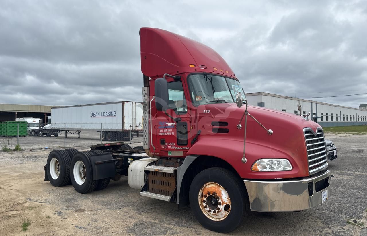 Mack 600 CXU600 12.7L 6 2013