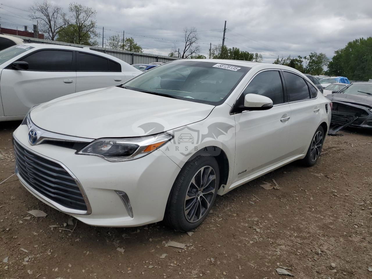 Toyota Avalon HYBRID 2.5L  4 2016