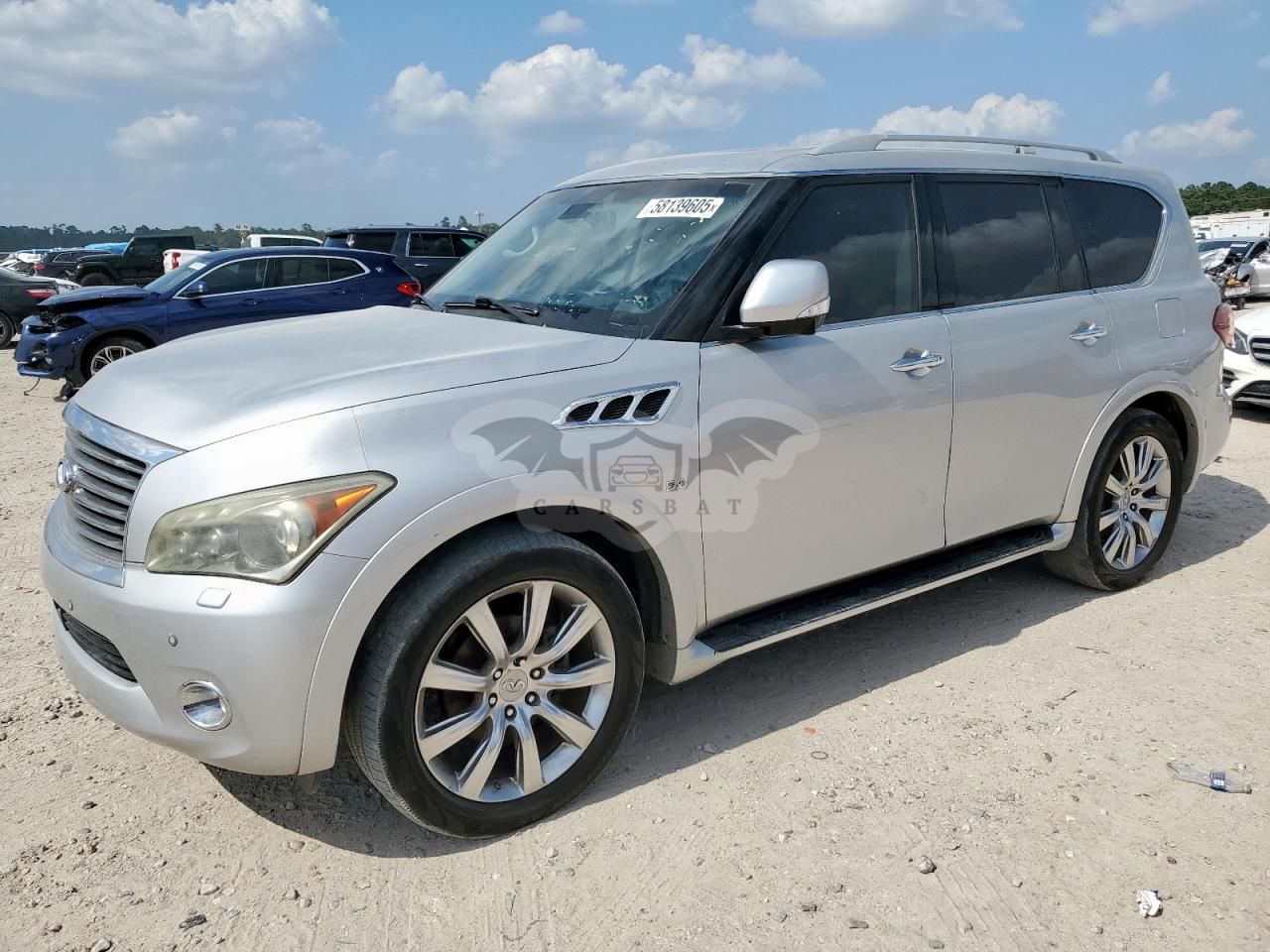 Infiniti QX80 5.6L 8 2014