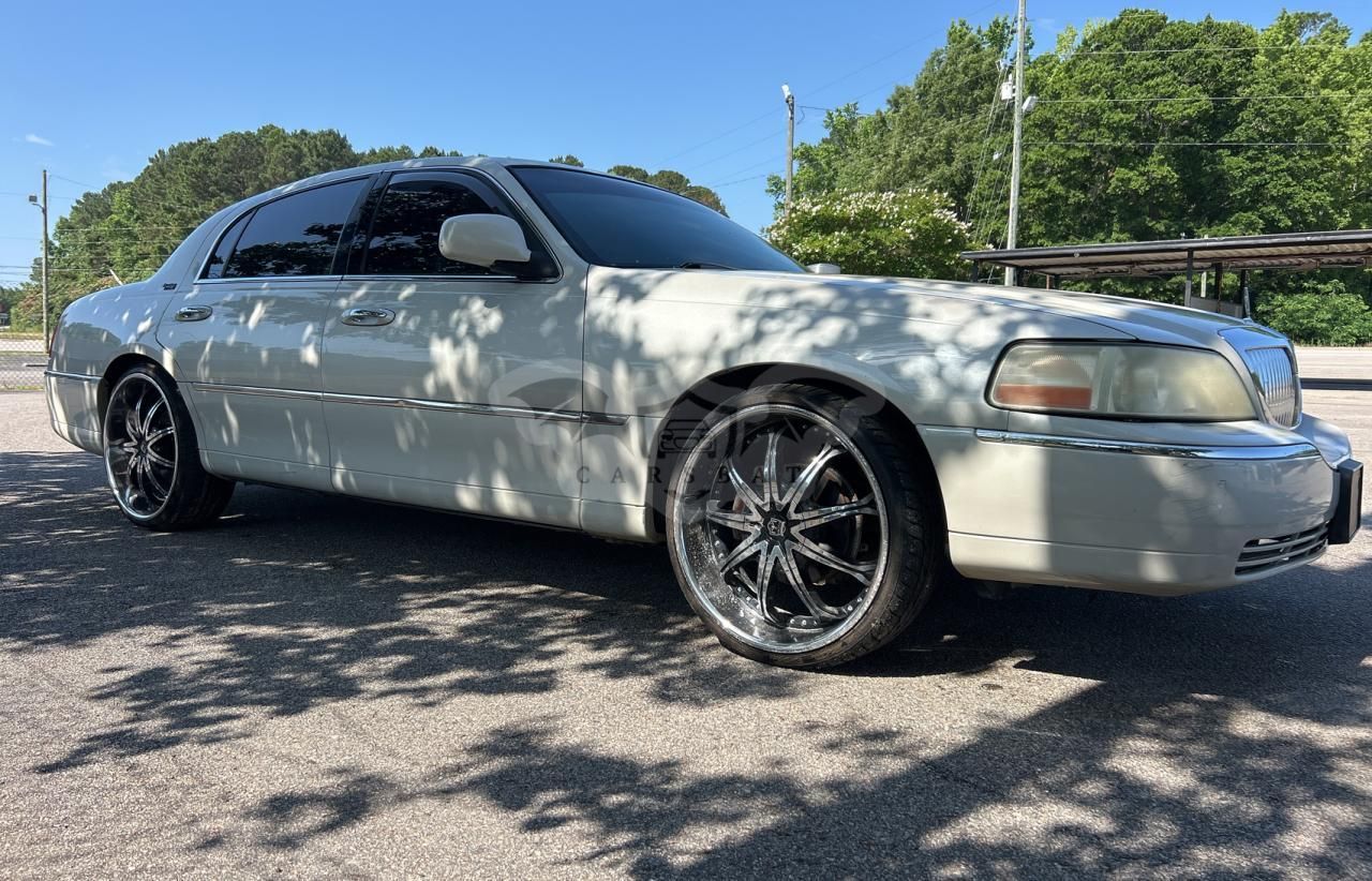 Lincoln Town Car SIGNATURE LIMITED 4.6L 8 2006