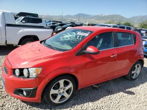 Chevrolet Aveo (Sonic) LTZ 1.4L 4 2015