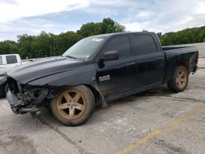 RAM 1500 ST 5.7L 8 2013