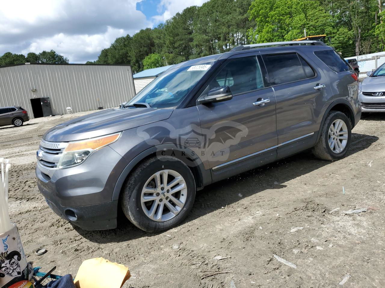 Ford Explorer XLT 3.5L  6 2011