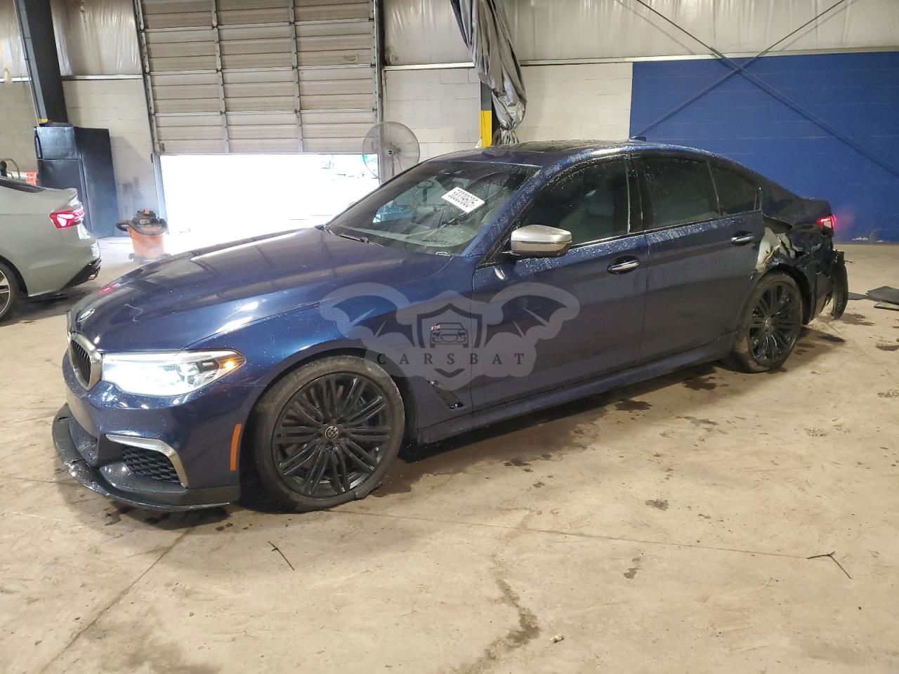 BMW M5 4.4L  8 2018