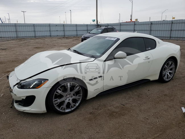 Maserati GranTurismo S 4.7L  8 2013