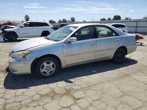 Toyota Camry LE 3.0L 6 2003