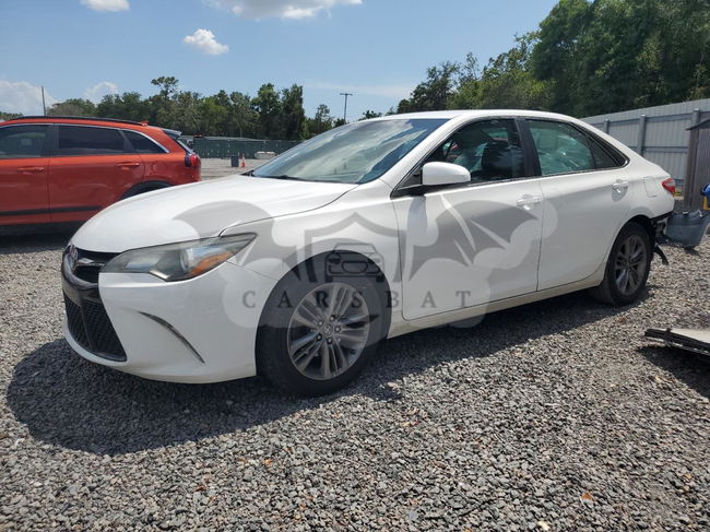 Toyota Camry LE 2.5L  4 2017