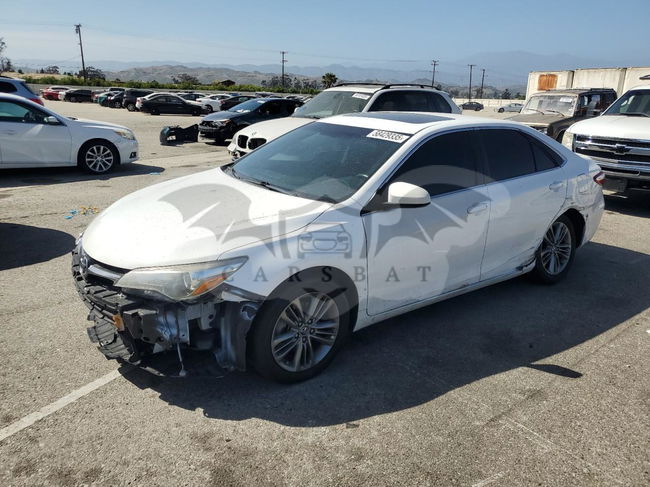 Toyota Camry LE 2.5L  4 2017