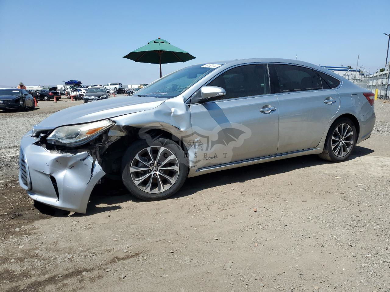 Toyota Avalon HYBRID 2.5L  4 2016