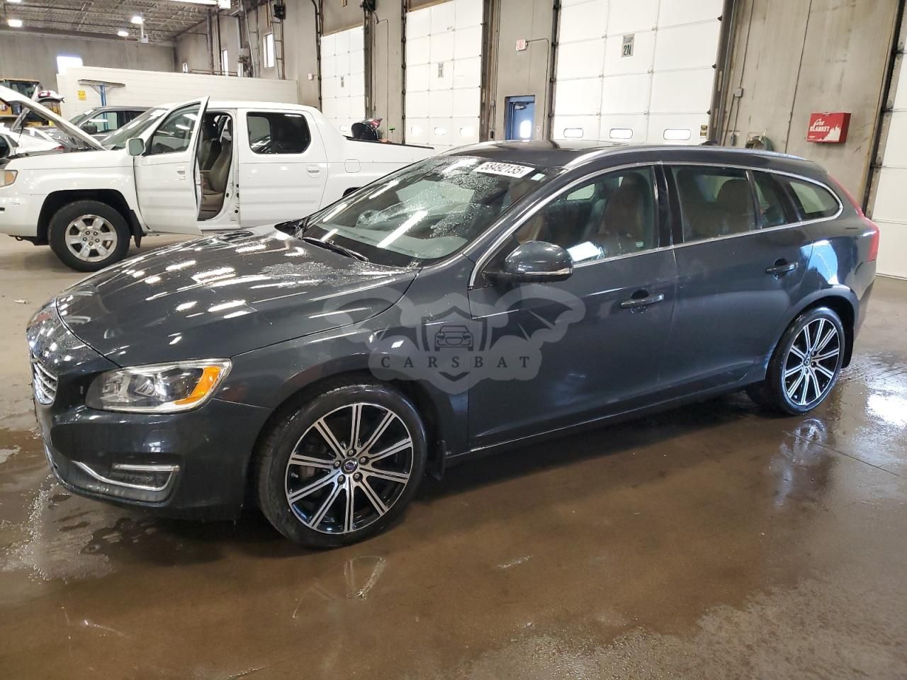 Volvo V60 PREMIER+ 2.5L 5 2015