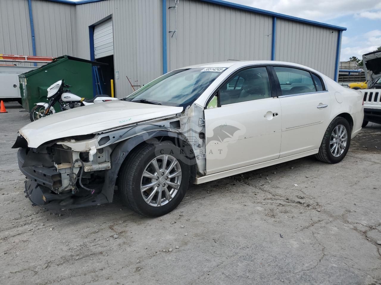 Buick Lucerne CXL 3.9L 6 2011