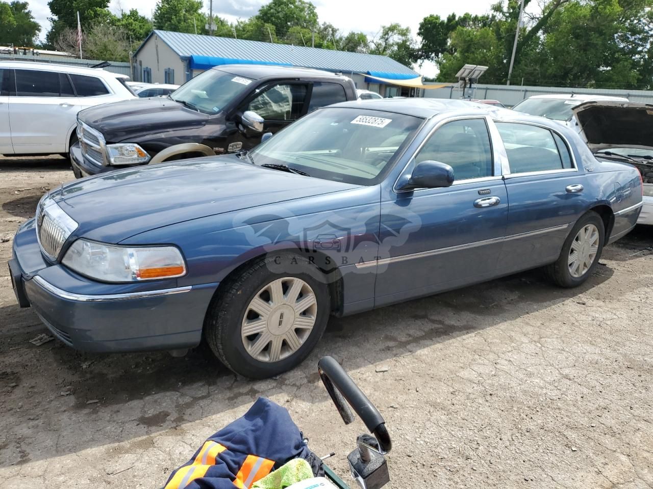 Lincoln Town Car SIGNATURE LIMITED 4.6L 8 2005