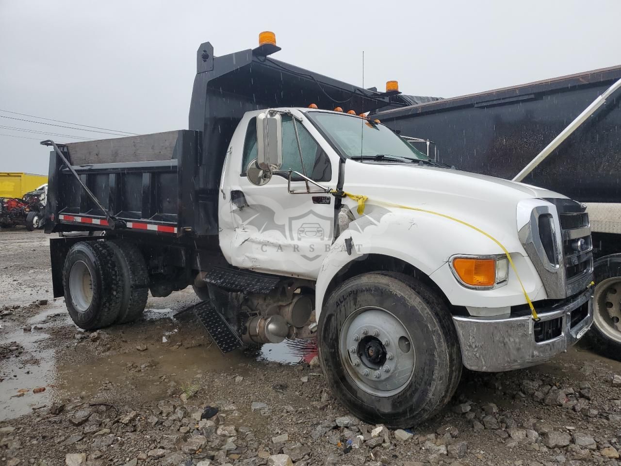 Ford F750 SUPER DUTY 6.7L 6 2011