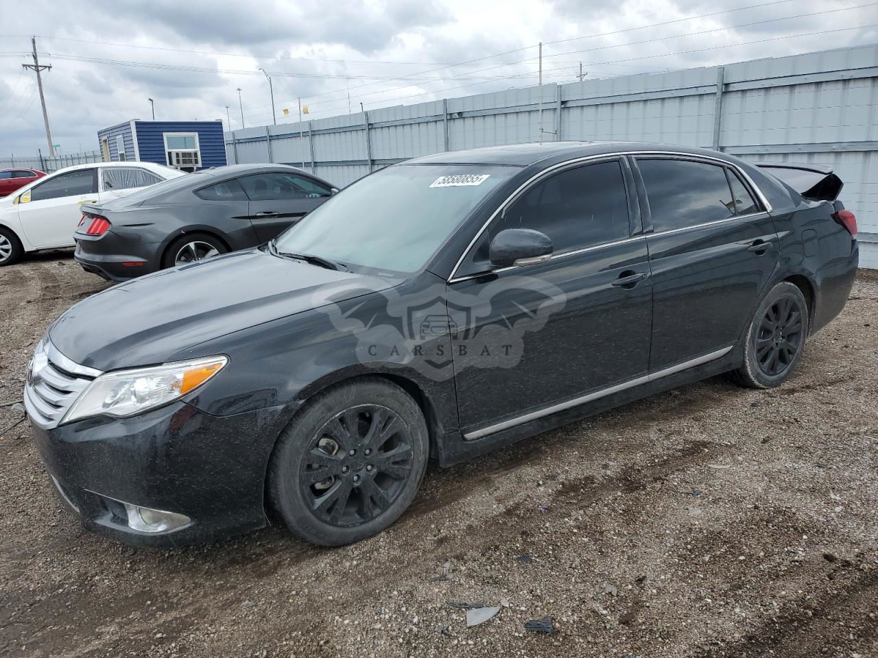 Toyota Avalon BASE 3.5L  6 2011