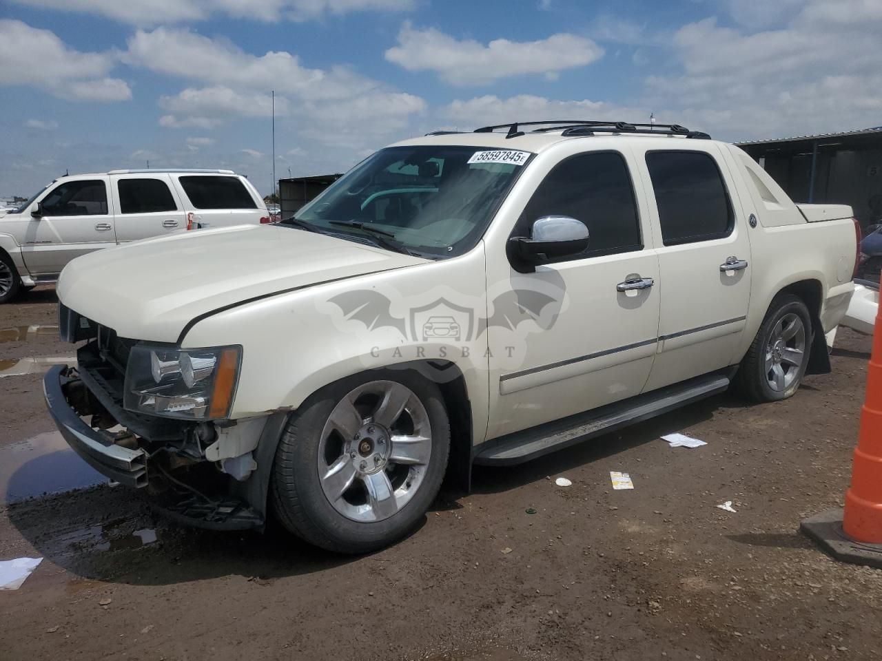 Chevrolet Avalanche LTZ 5.3L 8 2013