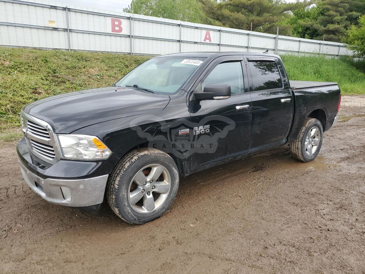 RAM 1500 SLT 5.7L  8 2014