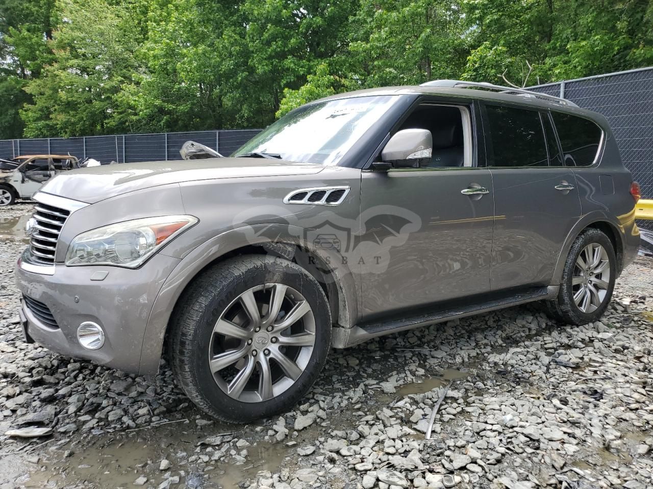 Infiniti QX56 5.6L 8 2013