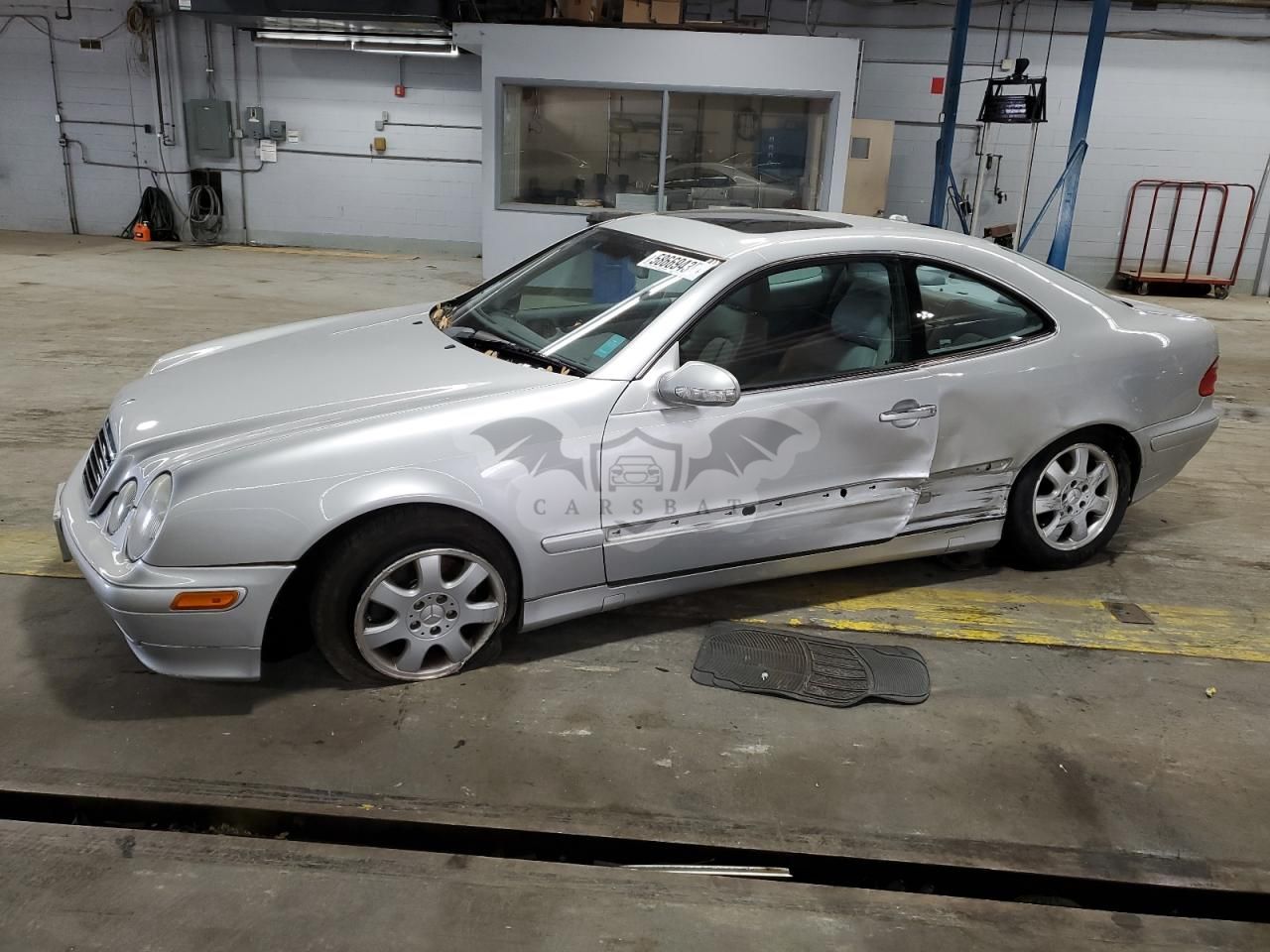 Mercedes-Benz CLK 320 3.2L 6 2001