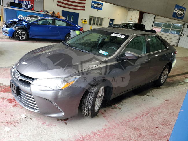 Toyota Camry LE 2.5L  4 2017