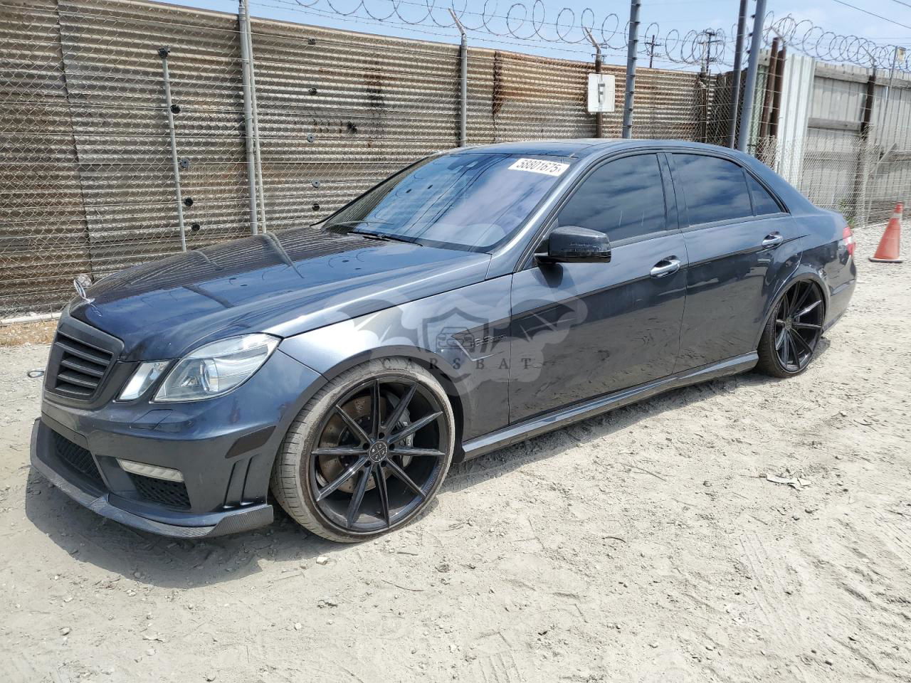 Mercedes-Benz E 63 AMG 6.2L  8 2011