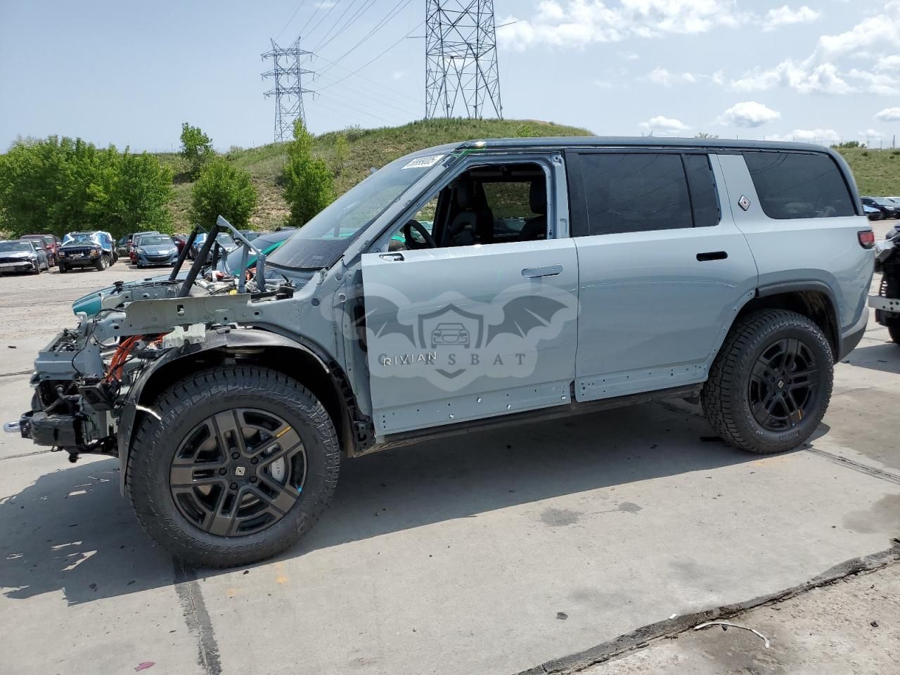 Rivian R1S ADVENTURE 2025