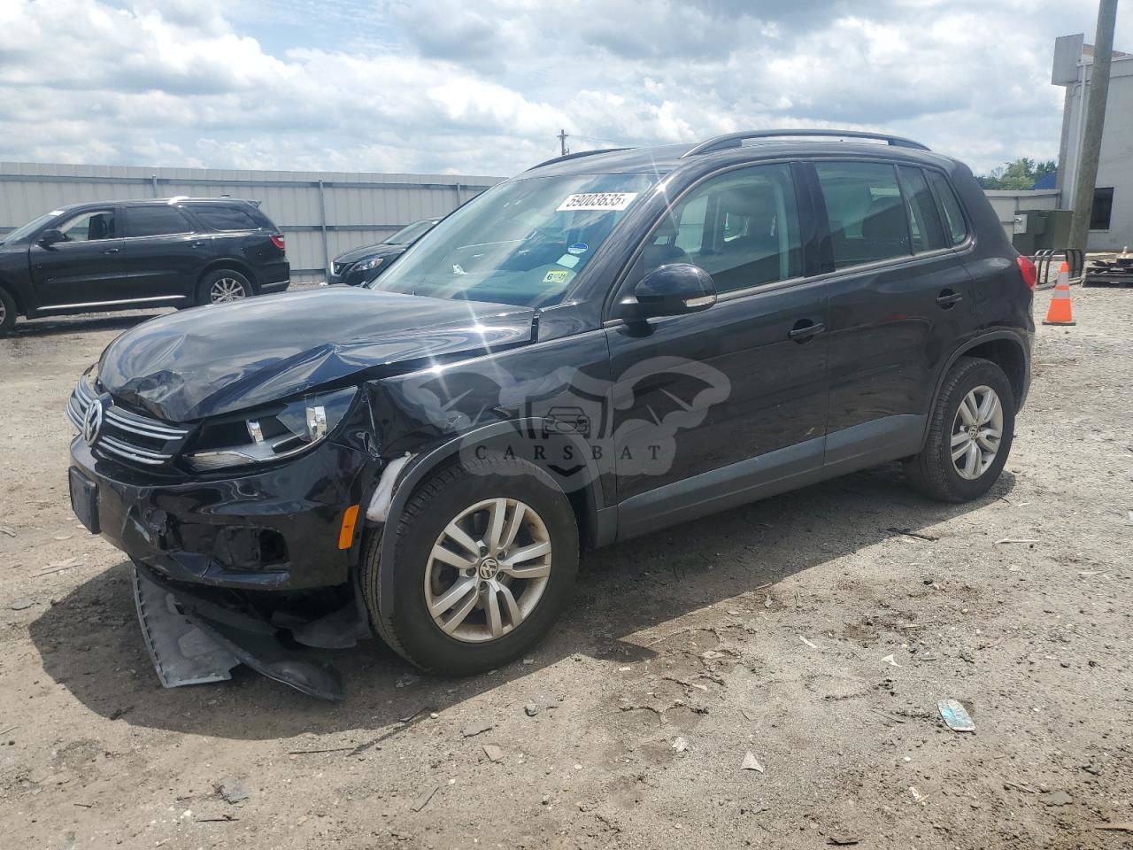 Volkswagen Tiguan S 2.0L  4 2016