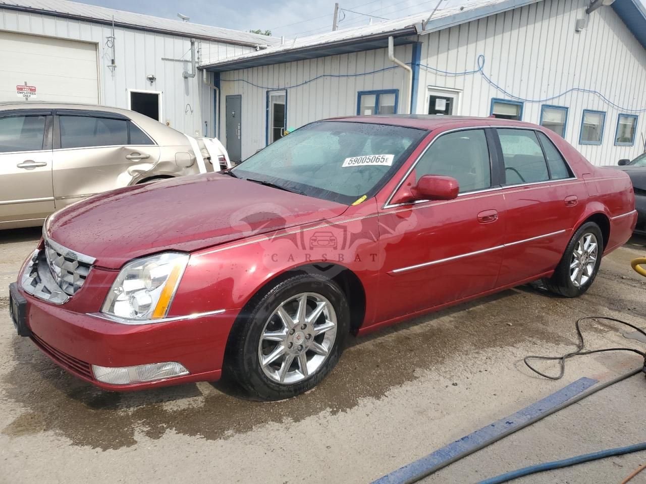 Cadillac DTS LUXURY COLLECTION 4.6L 8 2011