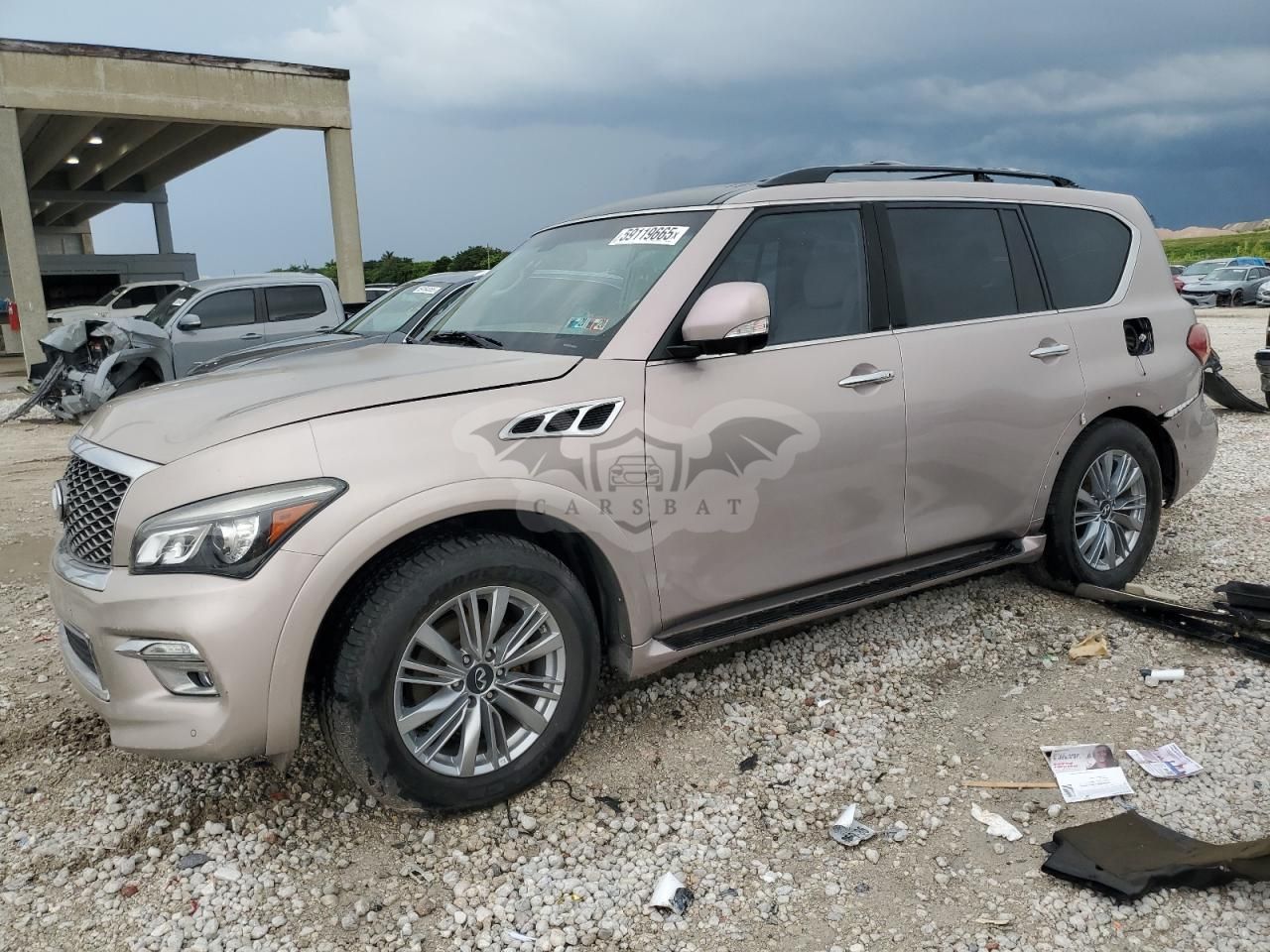 Infiniti QX80 5.6L 8 2015