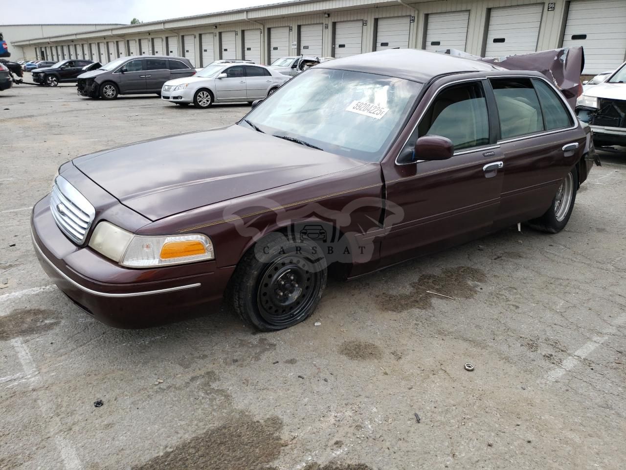 Ford Crown LX 4.6L 8 2001